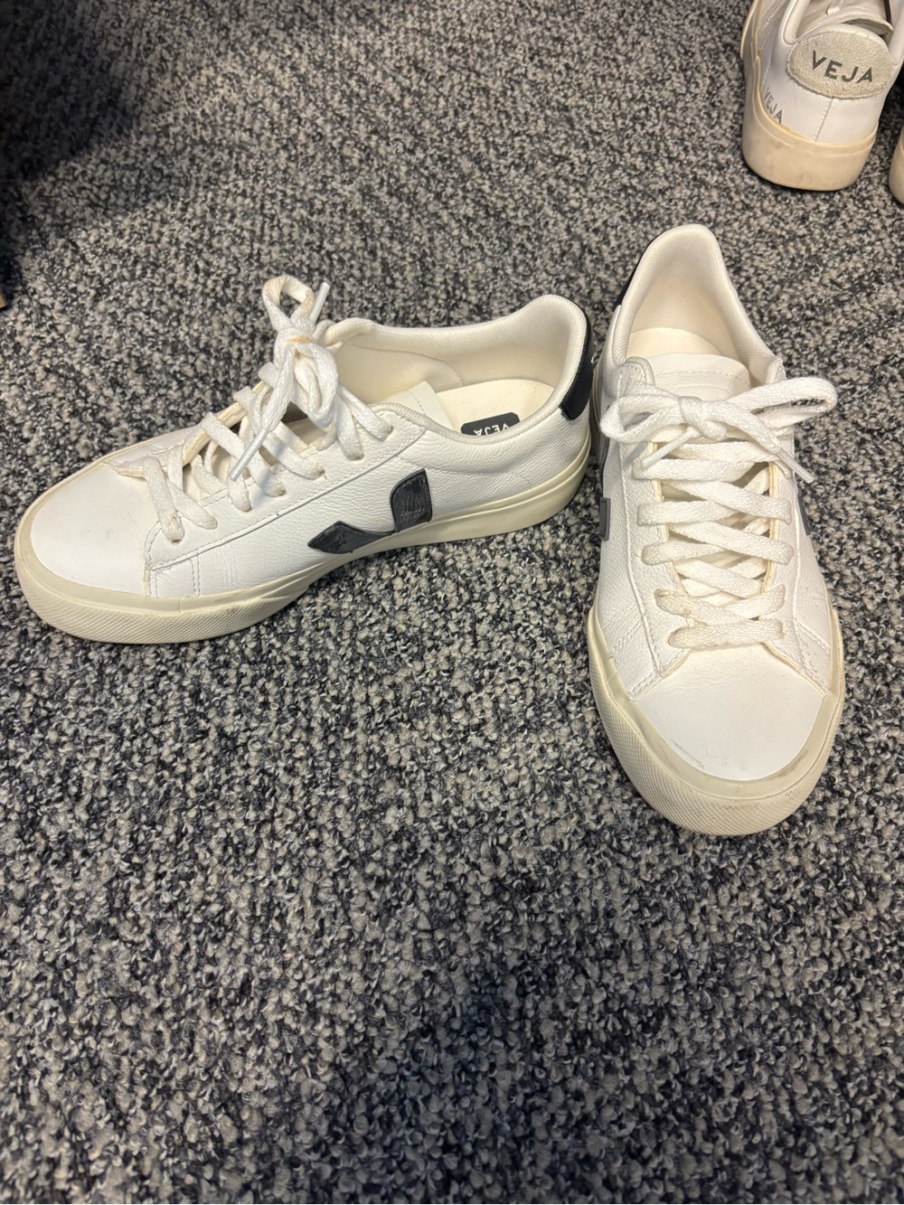 Veja campo sneakers